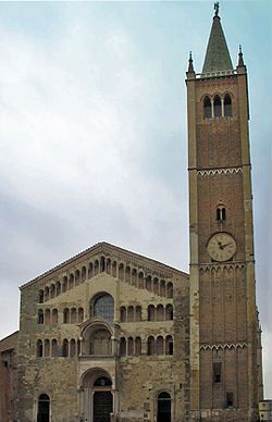 Glockenturm der Kathedrale von Parma-Emilia-Romagna